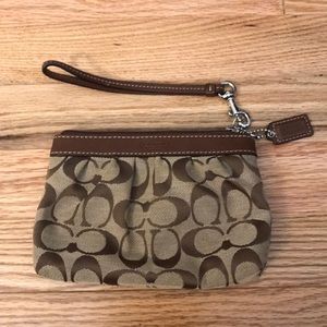 Brand New Coach Wristlet/Clutch